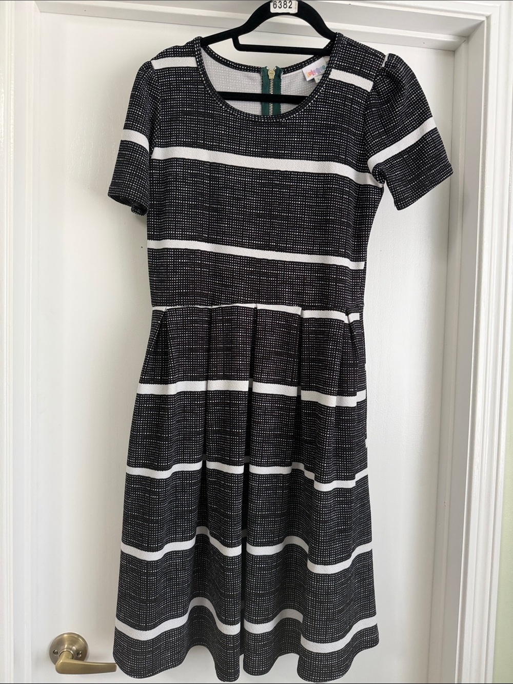LuLaRoe Amelia Black & White Striped Fit-and-Flare Dress Large L